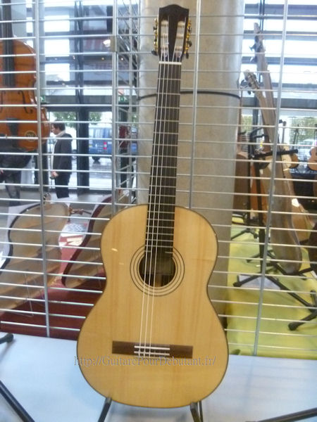 Festival guitare Issoudun le salon des Luthiers 2012