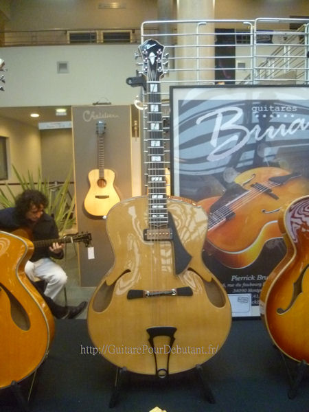 Festival guitare Issoudun le salon des Luthiers 2012